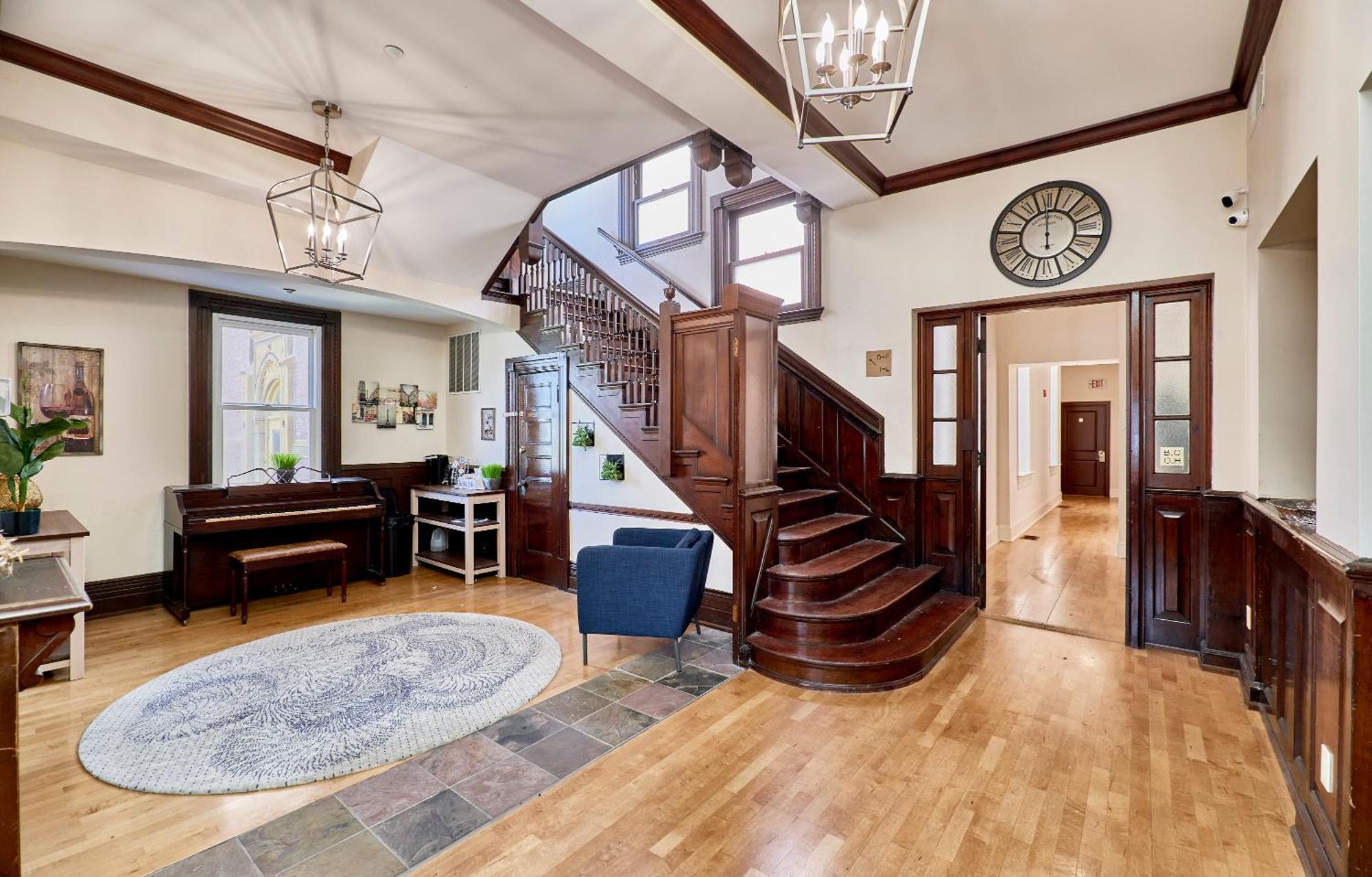 White House At Grand Central Tower Grove Extérieur photo